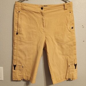 Jamie Sadock Capri Pants Golf light tan/orange size 10 good used